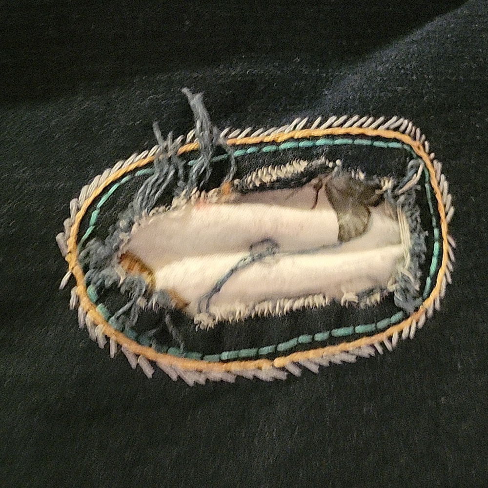Upcycled Molly Made It floral applique & embroidery blue jeans - Picture 12 of 17